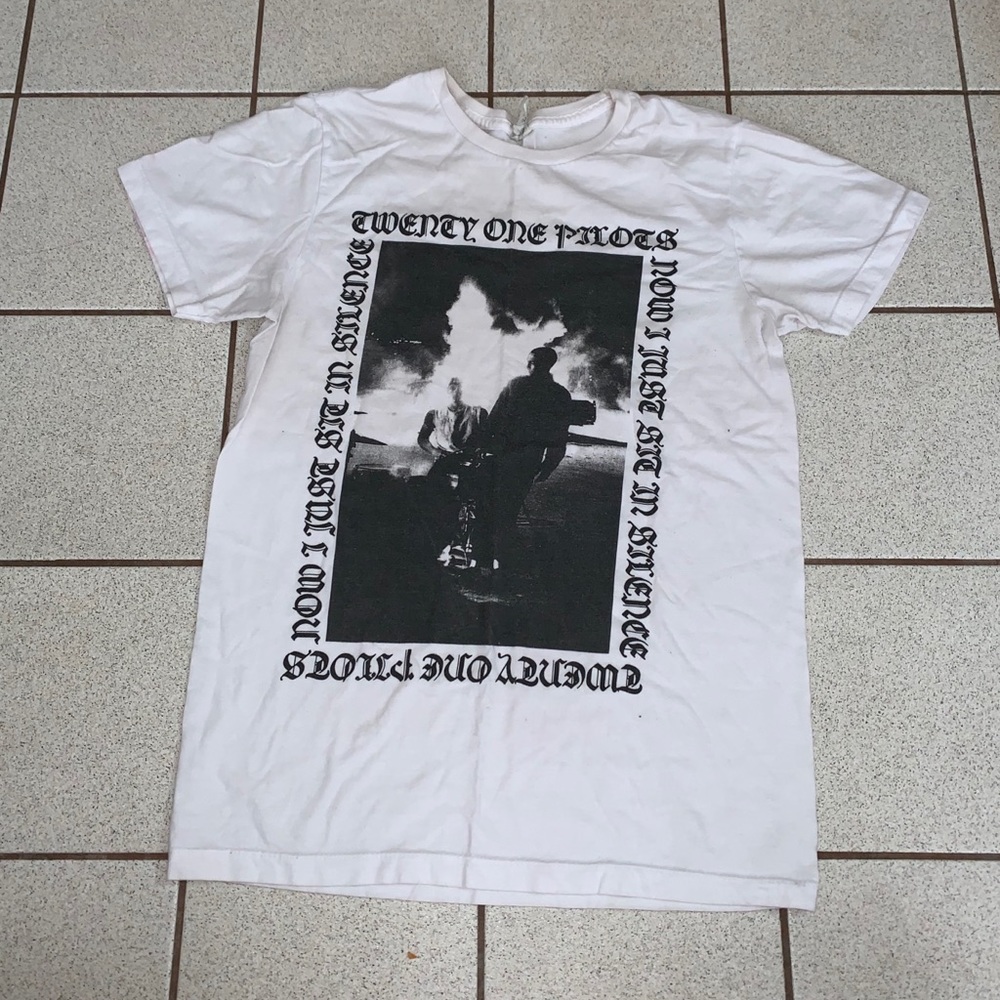 Twenty one pilots t shirt